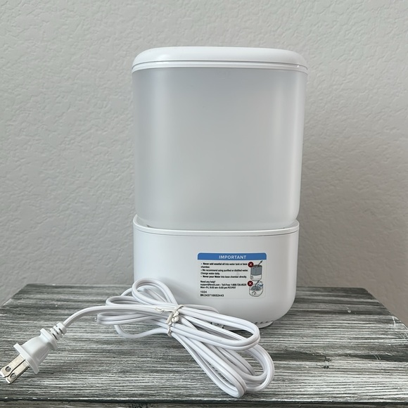 LEVOIT Humidifier - Picture 3 of 14